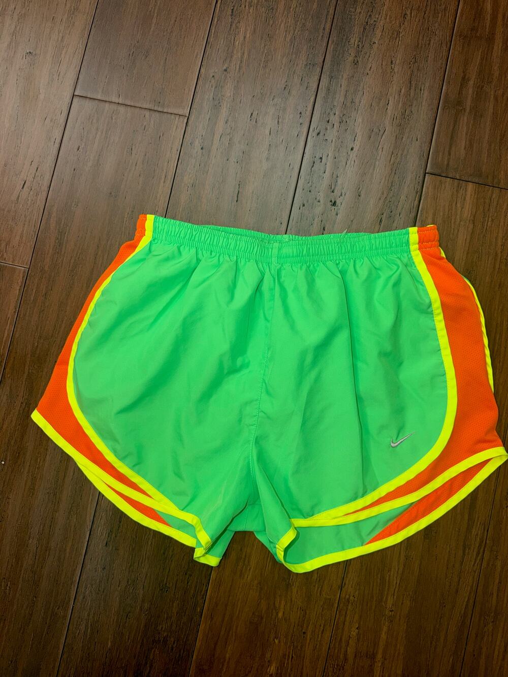 Nike Dri-FIT Tempo Running Shorts Womens Medium